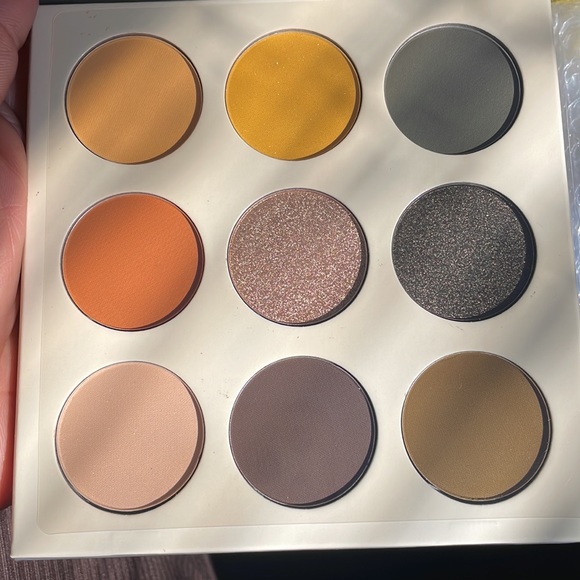 The Nomad by Juvias Pallette - Picture 6 of 8